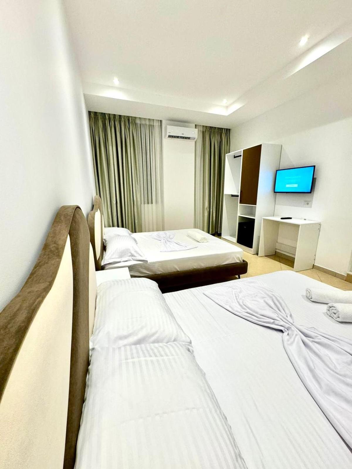 Hotel Balili Vlore Exterior photo